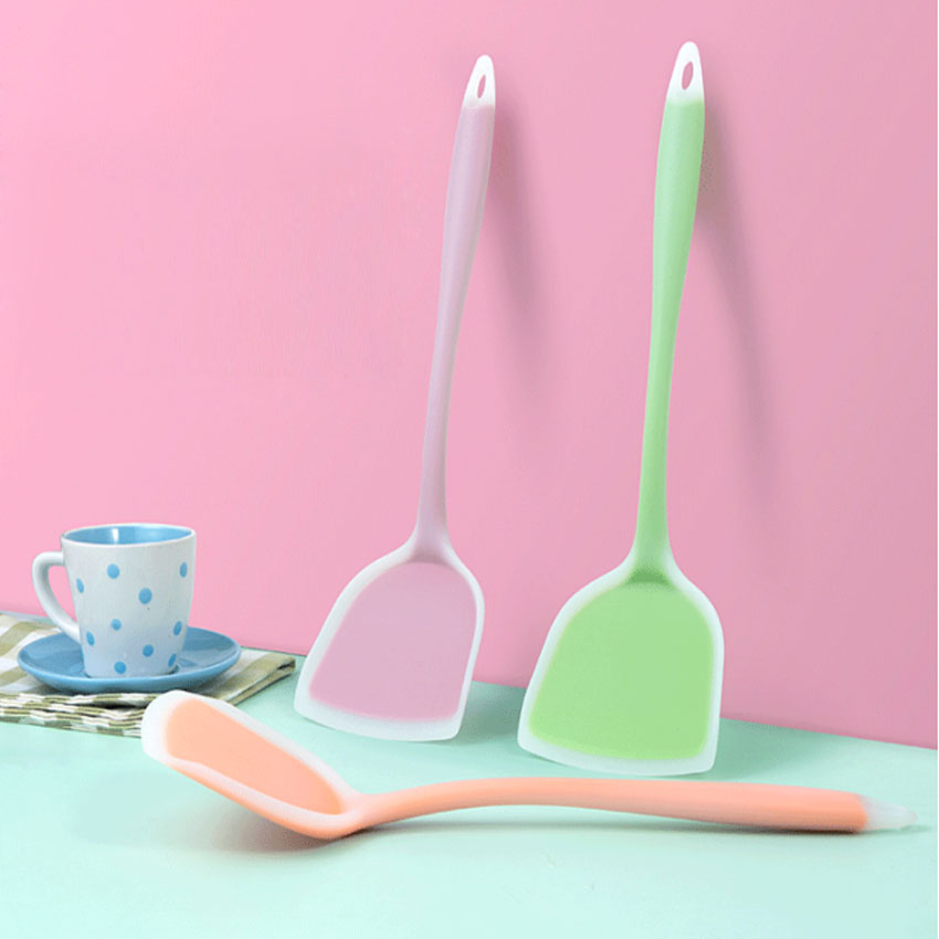 Utensili da cucina in silicone - Okonomiyaki Spatula recensione e prezzo